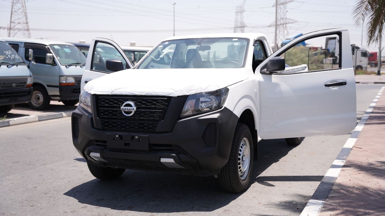 Nissan Navara Nissan Navara 2.5 Diesel XE 4X2 MT SCab Plus MY-2023