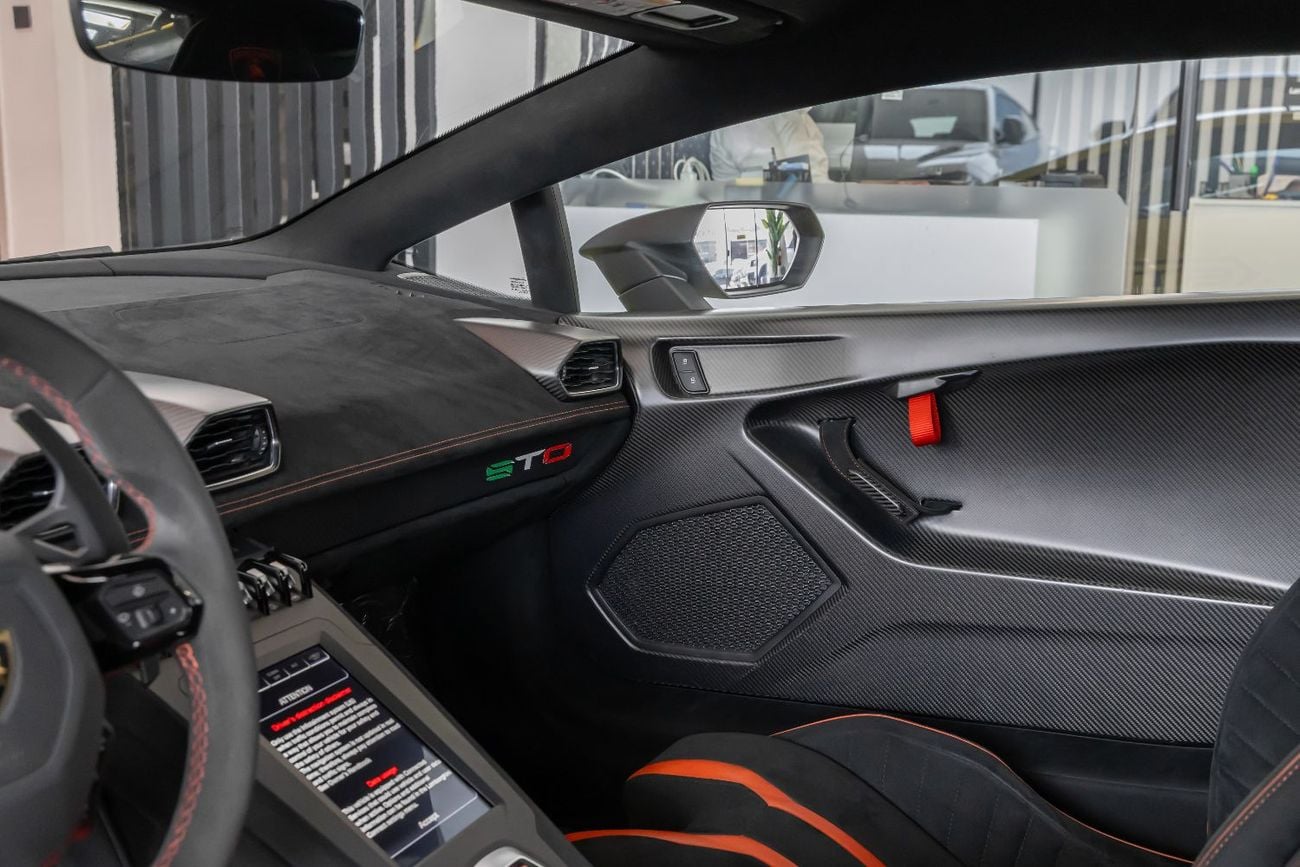لامبورغيني هوراكان Lamborghini Huracan STO | Warranty Available | 2022