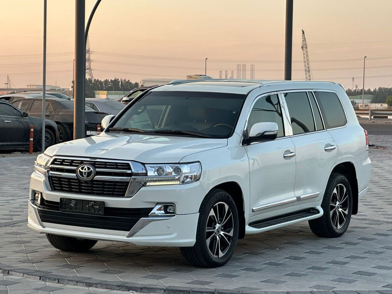 تويوتا لاند كروزر GXR 60th Anniversary 4.6L