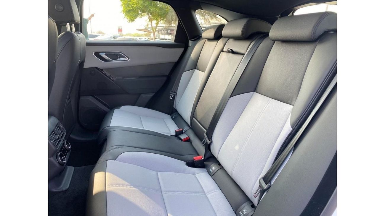 Land Rover Range Rover Velar **2024**GCC SPEC UNDER WARRANTY AND SERVICE CONTRACT