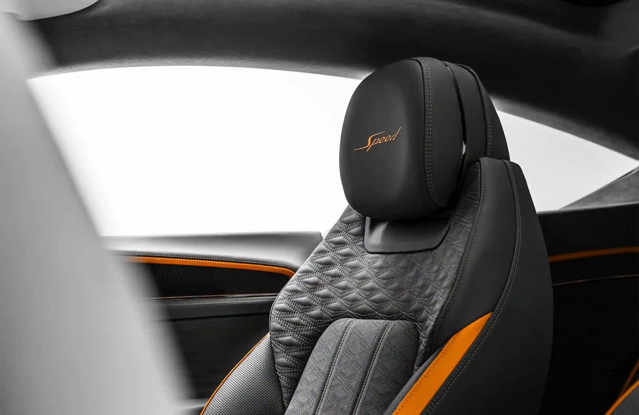 بنتلي كونتيننتال 4.4L V-8 Twin-Turbocharged Engine