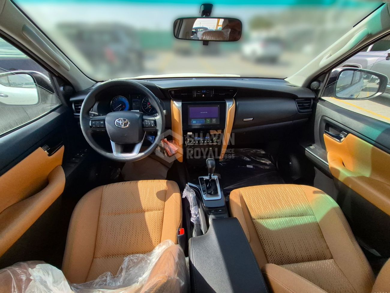 Toyota Fortuner STANDARD 2.7L PETROL 4WD AT 7-SETAS 2026MY