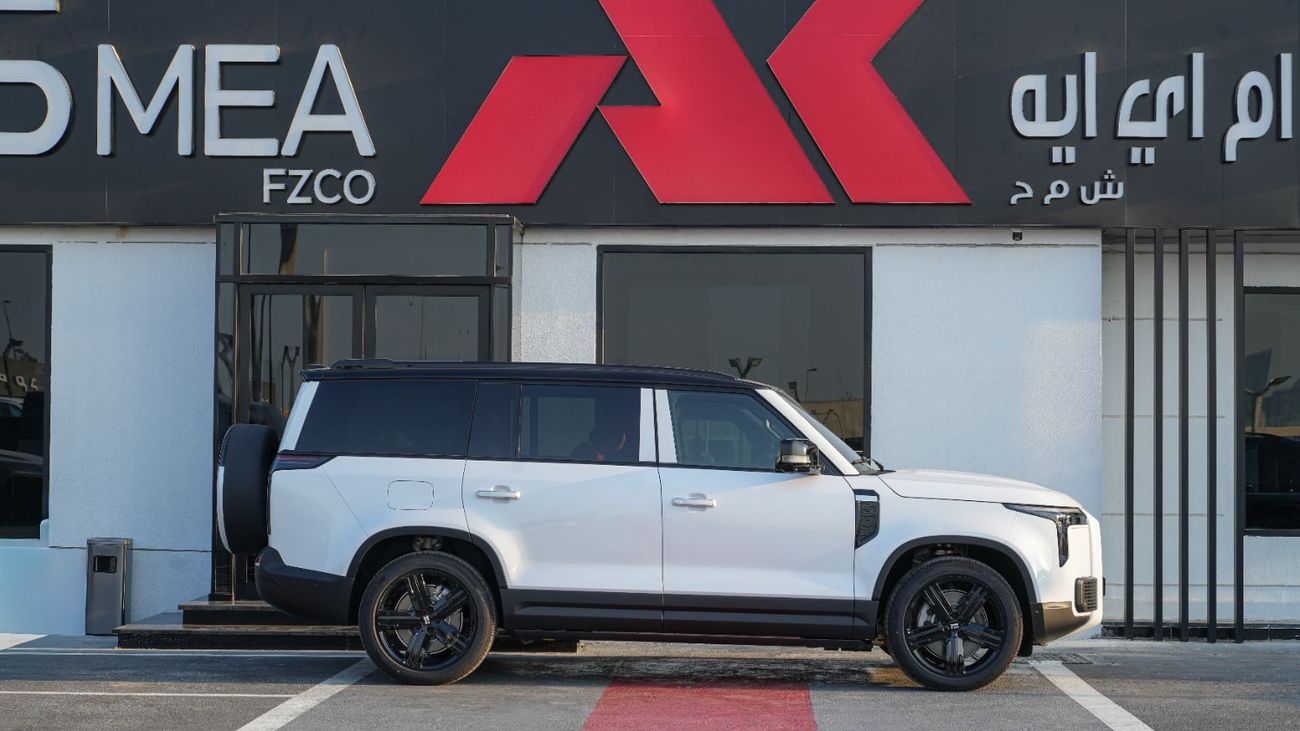 روكس 01 VIP 6 Seaters With Kitchen White 2025MY Export Price