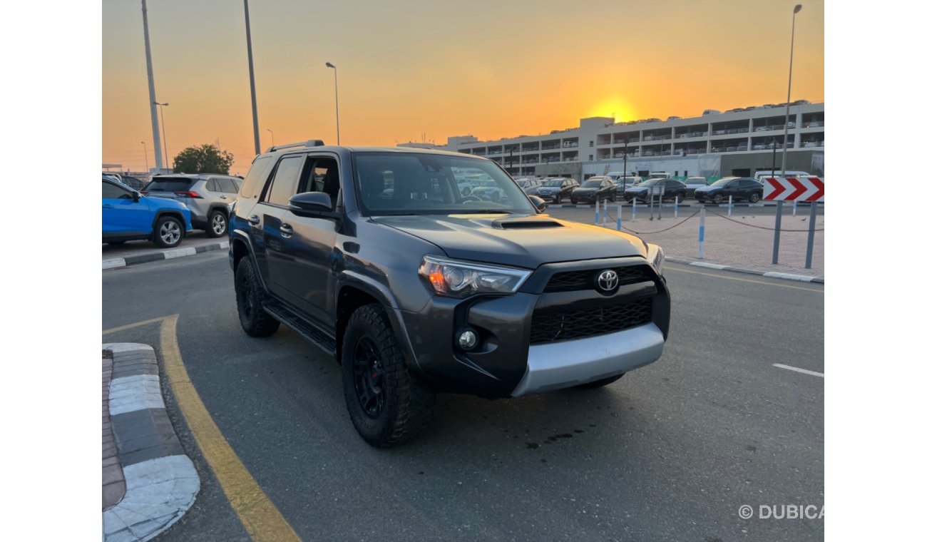 Toyota 4Runner PUSH START TRD SUNROOF 2 REMOTES (Export  Only)