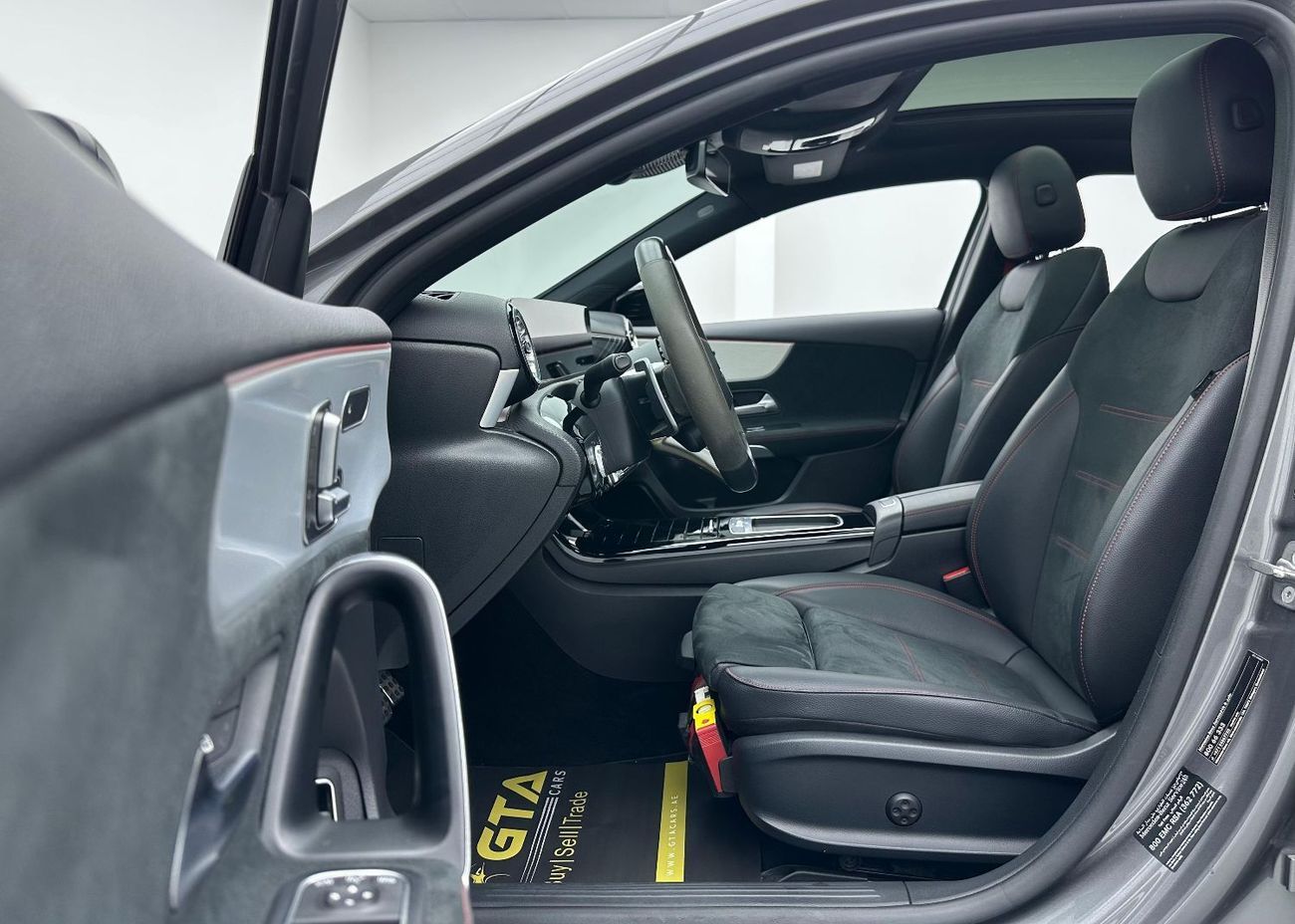 Mercedes-Benz A 35 AMG 4MATIC 2023 Mercedes Benz A35 AMG 4MATIC, 2027 Mercedes Warranty, Full Mercedes Service History, Low