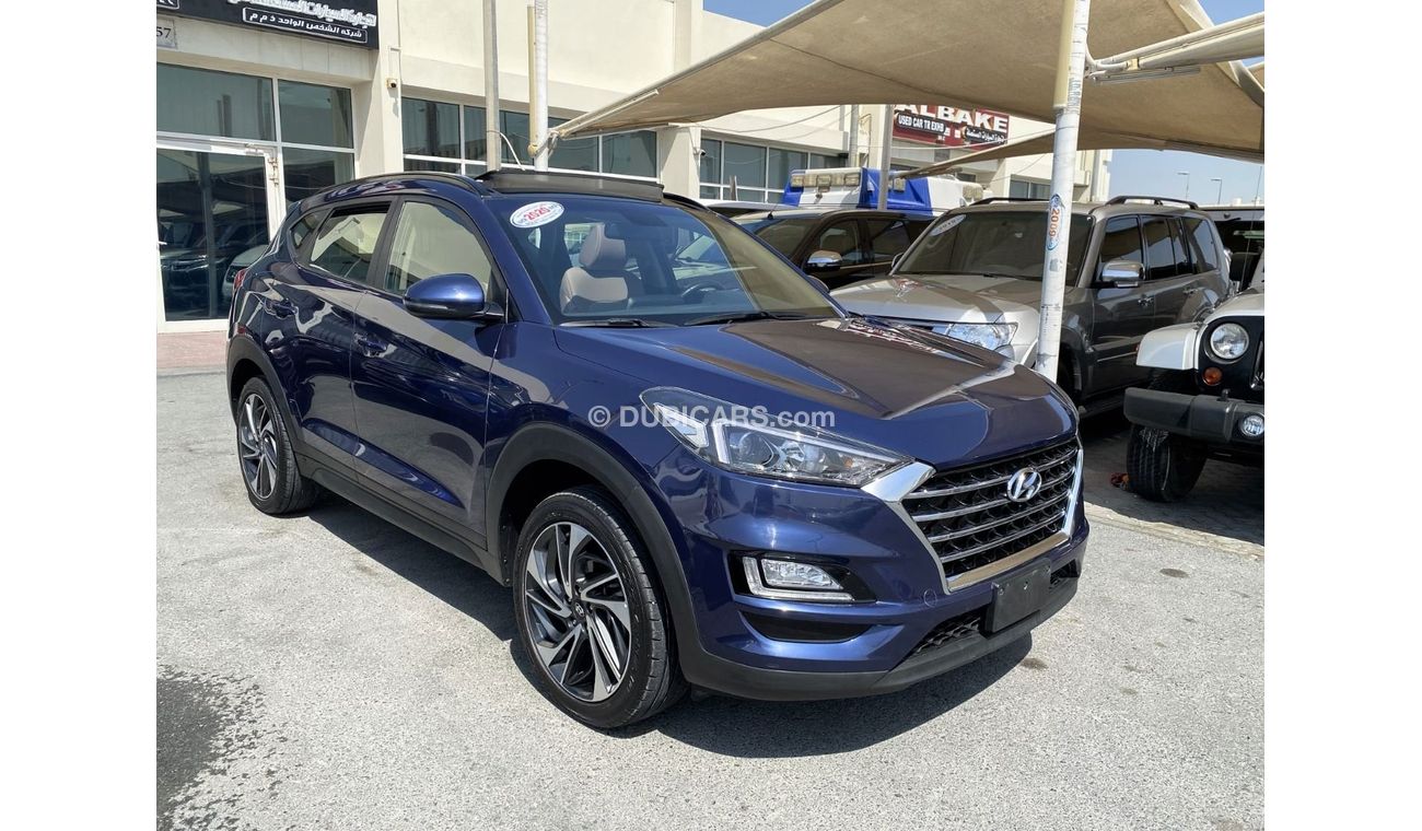 Hyundai Tucson Basic Panorama GCC - ACCIDENTS FREE - ENGINE 1600 CC - EXCELLENT CONDITION INSIDE OUT