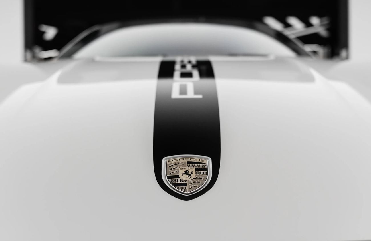 Porsche 911 3.6L Twin-eTurbo Flat-Six + T-Hybrid System | Warranty