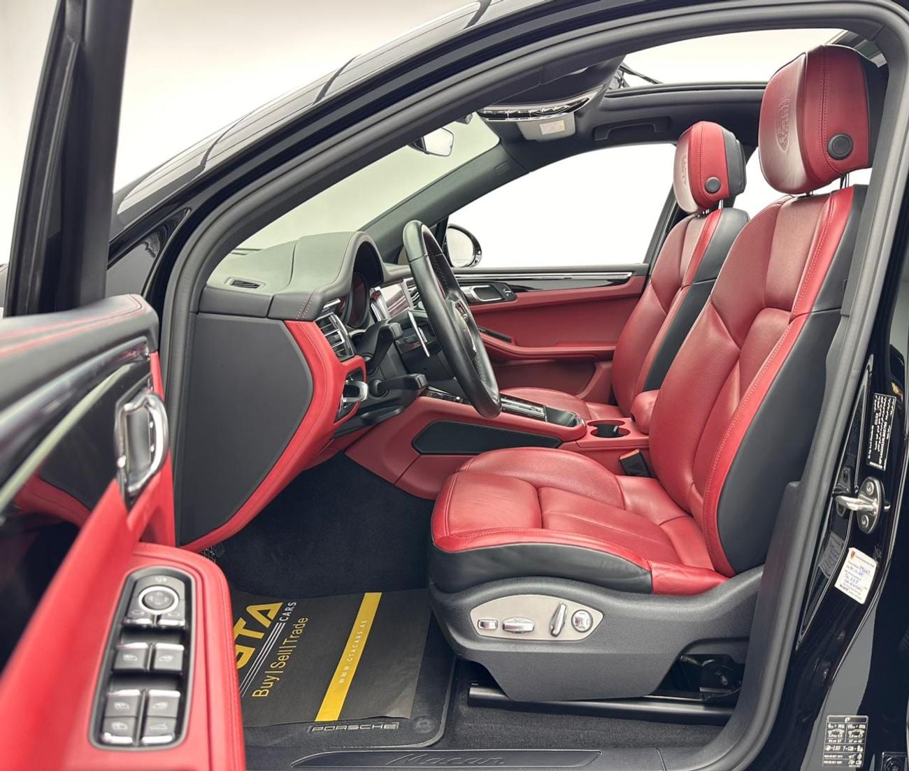 Porsche Macan 2024 Porsche Macan, 10/2028 Porsche Warranty, Porsche Full Service History, GCC