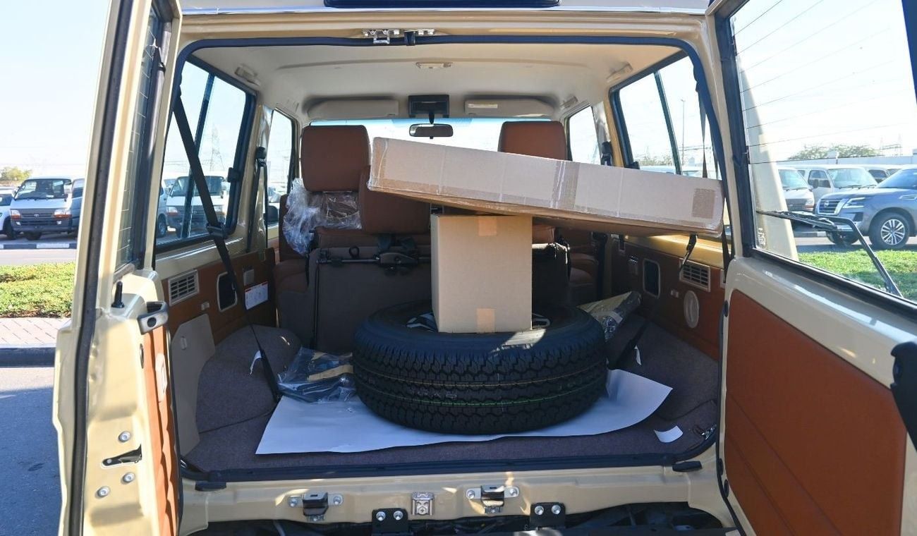 تويوتا لاند كروزر 70 Toyota Land Cruiser HardTop LC71  4.0L Petrol 2024