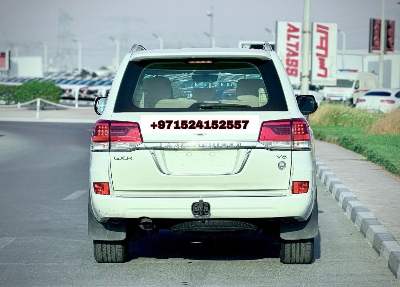 Toyota Land Cruiser 2018 Model GXR Diesel Engine V8 Full Option Very Clean and Perfect Condition