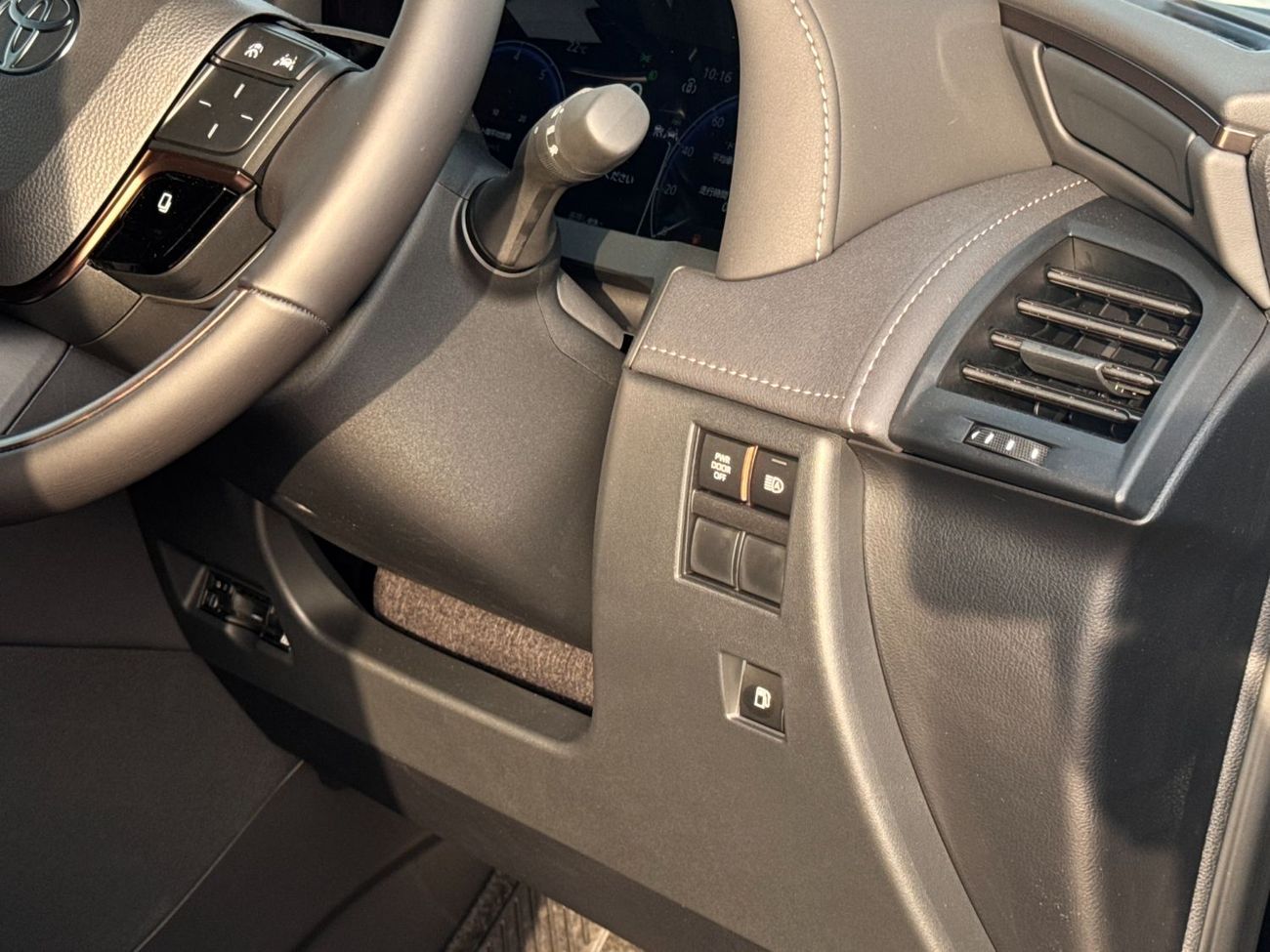 تويوتا ألفارد Toyota Alphard 2024 TOYOTA ALPHARD Z RHD 2.5L 7-SEATS PETROL BRAND NEW 0Km