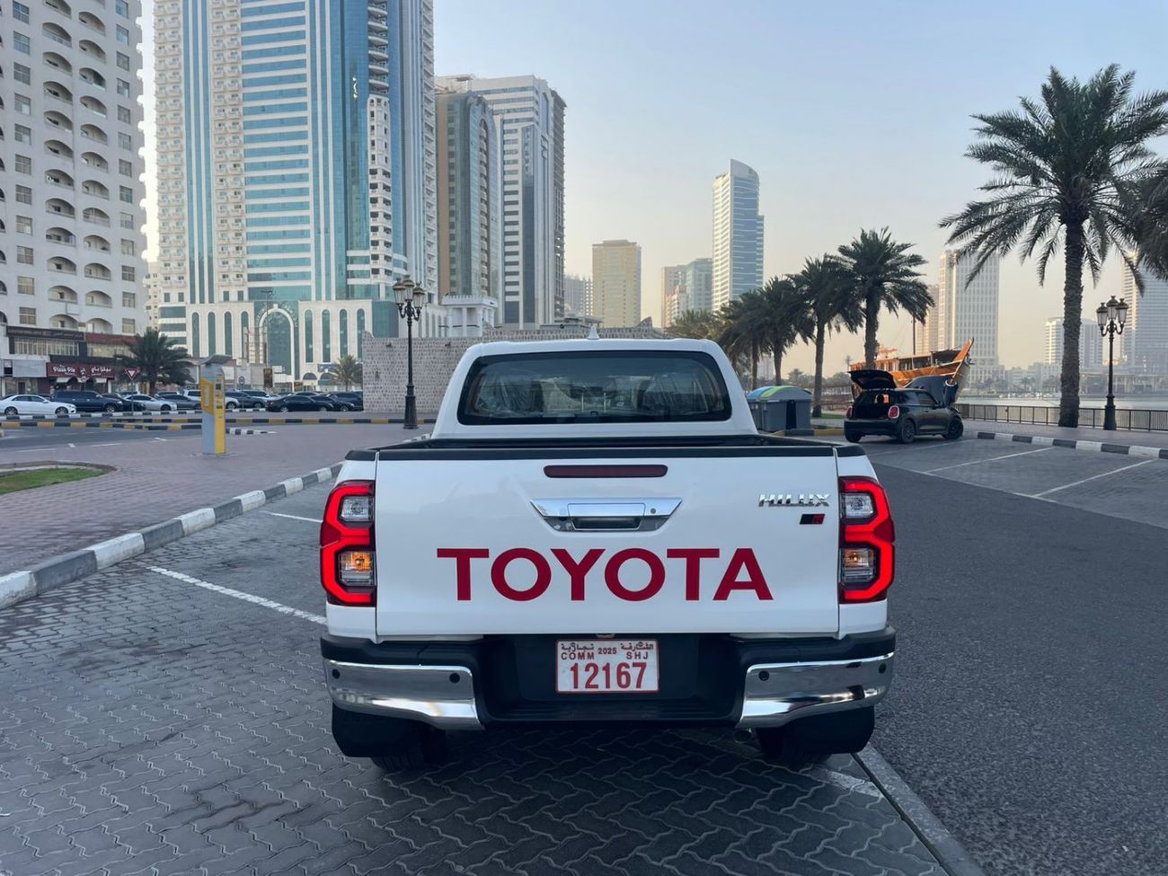 Toyota Hilux NEW HILUX 2.8 DIESEL  RIGHT HAND AUTOMATIC GEAR