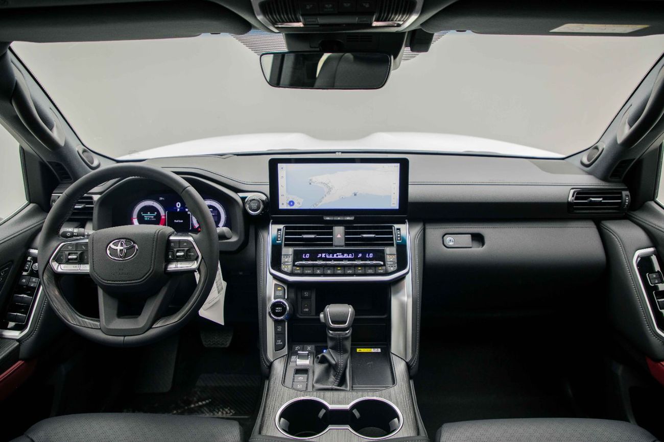 Toyota Land Cruiser VXR 3.5L – Precious White Pearl Inside Black and Dark Red | Export Only