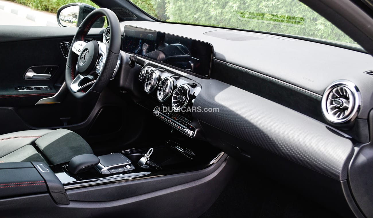 Mercedes-Benz A 200 Night Package AMG MY2021