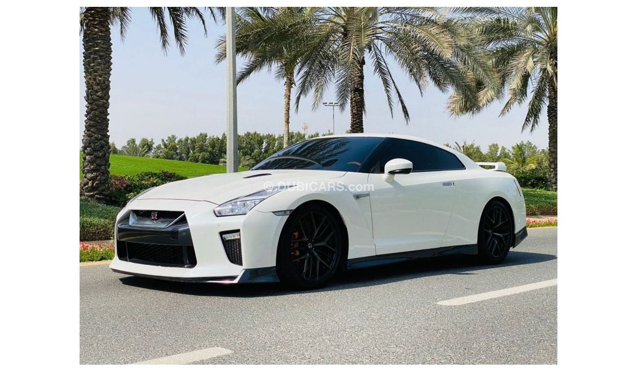 Nissan GTR Std Nissan GT-R 2018 import American perfect condition