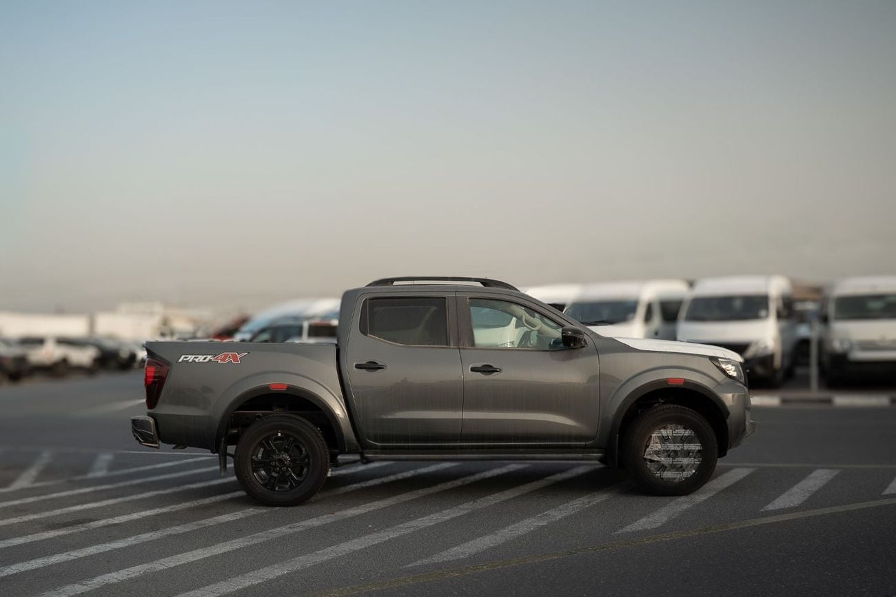 Nissan Navara PRO-4X Off-Road | 2.5L Diesel 4WD A/T (Only For Export)