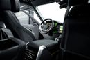 لاند روفر رينج روفر RANGE ROVER SV P530 | MIDDLE EAST SPECS | REAR TVS | LEG REST TWO TONE INTERIOR