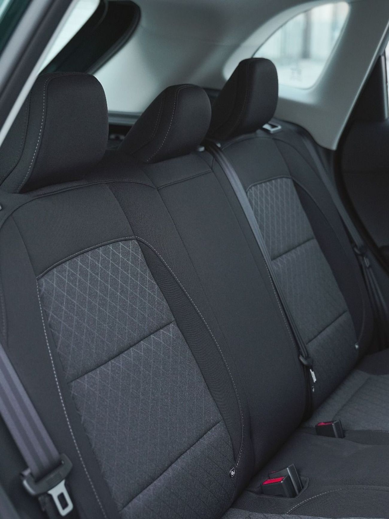 أم جي ZS 0% DP EMI 1200 - free Service - free registration