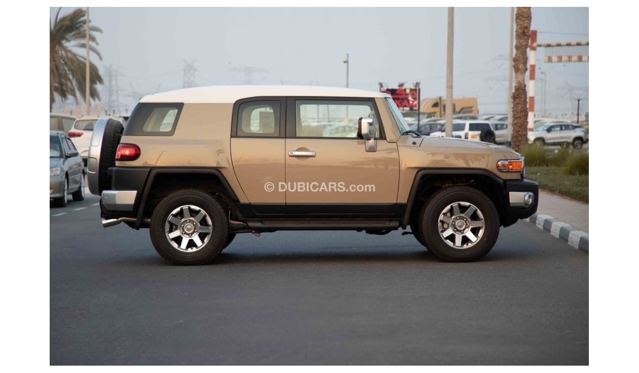Toyota FJ Cruiser 2023 Toyota FJ Cruiser 4.0 JBL - Beige white Dual ton Inside Black | Export Only