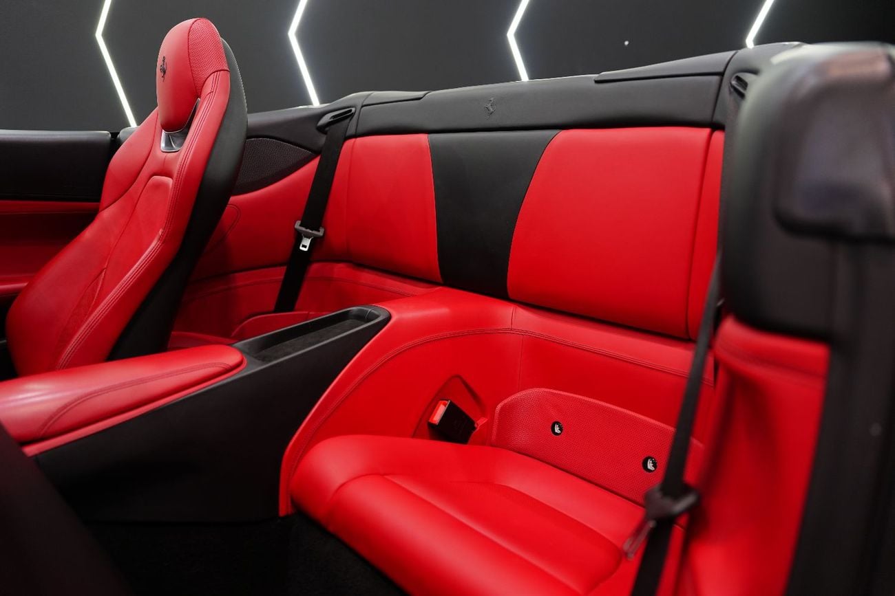 Ferrari Portofino Std 3.9L 2020 Ferrari Portofino, Magneride Suspension, JBL Sound System, Al Tayer Warranty + Service