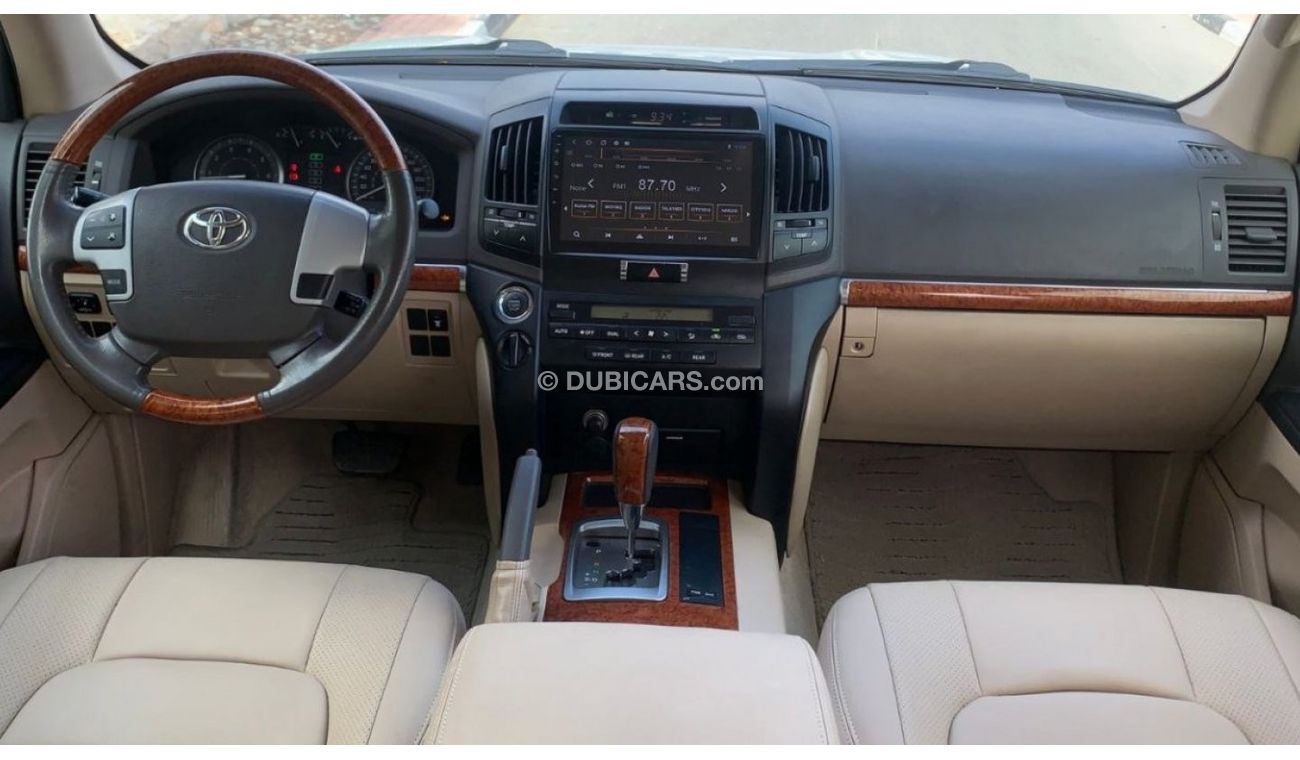 Toyota Land Cruiser GXR Excellent condition