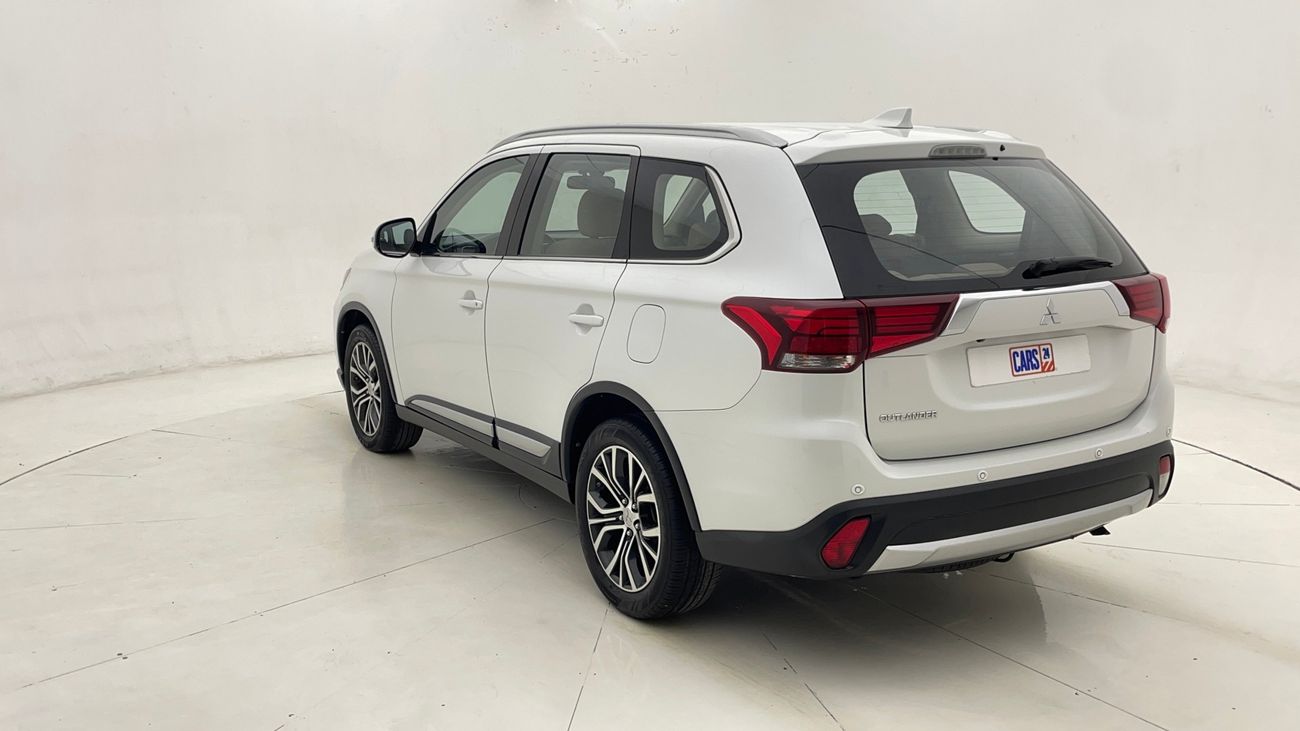 ميتسوبيشي آوتلاندر GLX MID 2.4 | بدون دفعة مقدمة | اختبار القيادة في المنزل