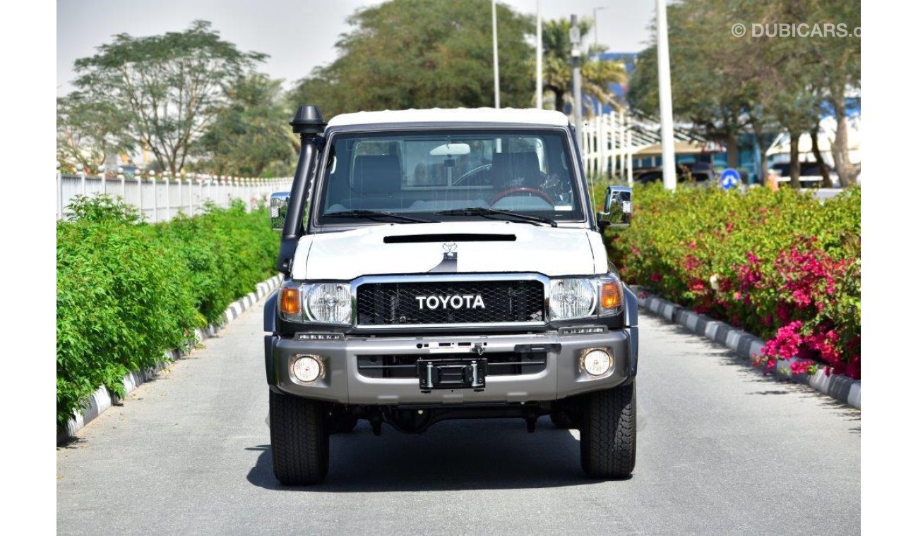 Toyota Land Cruiser Pick Up 79 Single Cabin Pickup V8 Diesel Manual Transmission