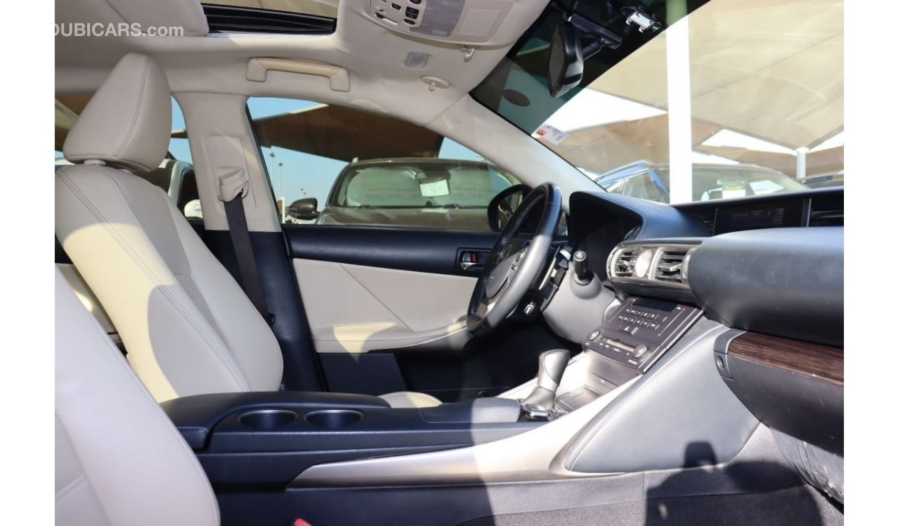 Lexus IS350 Platinum Lexus IS350 2015 GCC