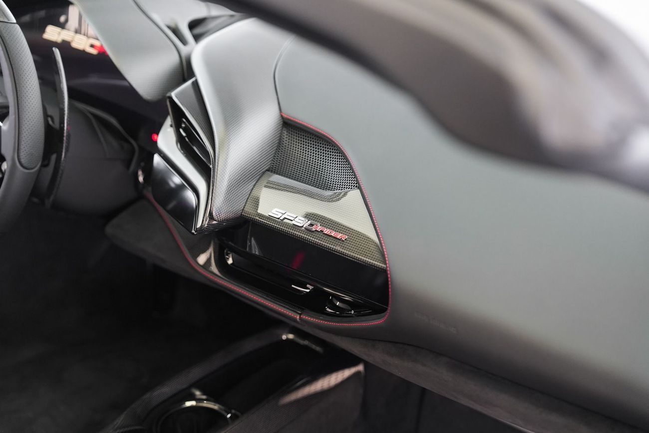 Ferrari SF90 Spider Ferrari SF90 Spider Assetto Fiorano