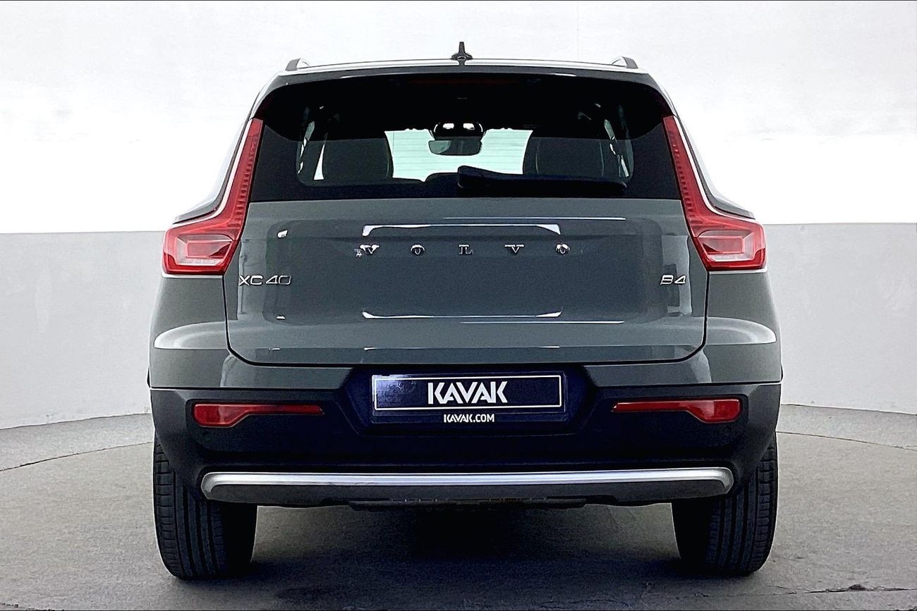 فولفو XC 40 B4 Core | Carnival Sale • UP TO AED 20,000 OFF | شامل الضمان | 0 ﺪﻔﻋﺓ ﺃﻮﻟﻯ