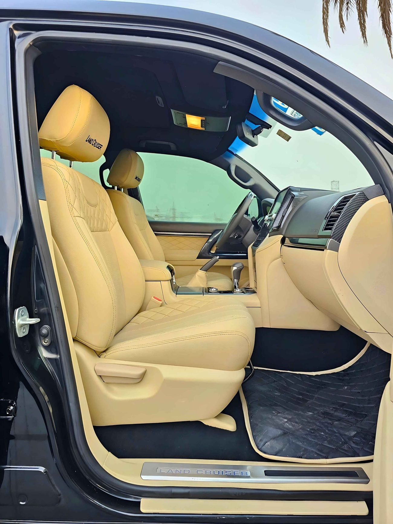 Toyota Land Cruiser GXR V6 4WD/  INTERIOR UPGRADE/ LOW  MILEAGE/ MINT CONDITION/ LOT#48220