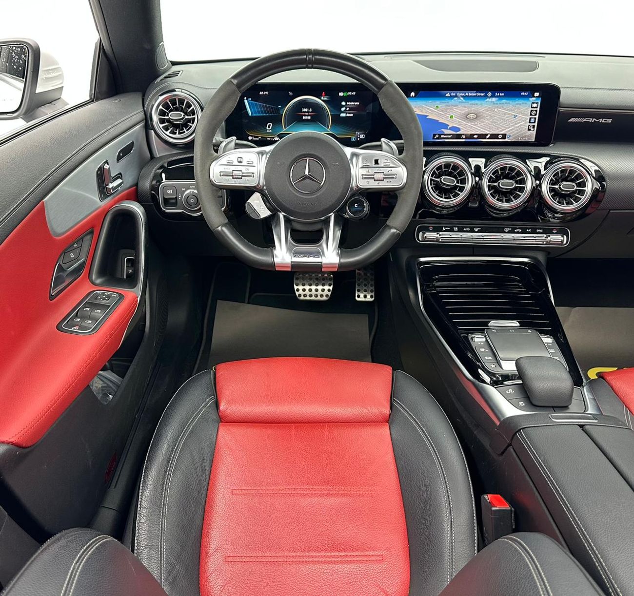 Mercedes-Benz CLA 35 AMG 2022 Mercedes-Benz CLA 35 AMG 4Matic, 03/2027 Mercedes Warranty, Mercedes Full Service History, GCC