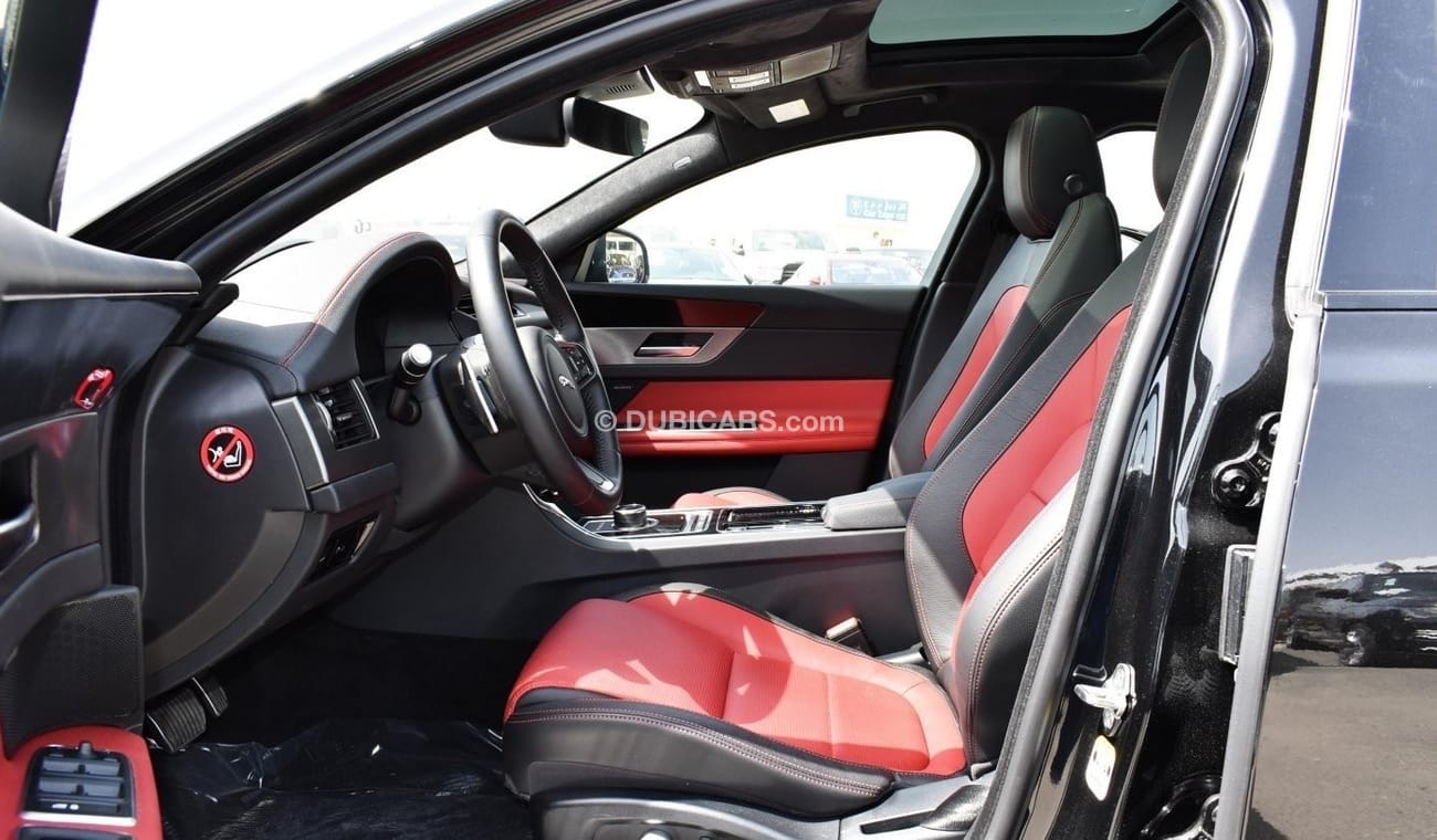 Jaguar XF 2.0P Chequered Flag Aut