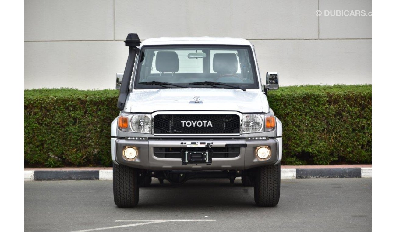 Toyota Land Cruiser Hard Top DLX V6 4.0L Petrol MT With Diff.Lock