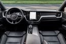 فولفو XC 60 B5 Ultimate Dark Volvo XC60 B5 Ultimate Dark