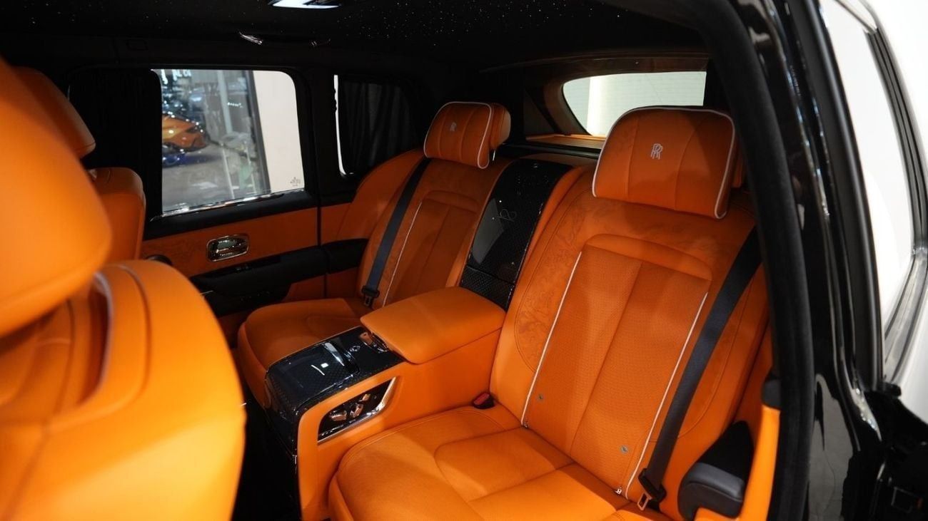 Rolls-Royce Cullinan | Black Badge - 2025 | NEW SPECIAL CLOUD INTERIOR | SPECIAL ORDER | FULL OPTION | PERFECT CONDITION