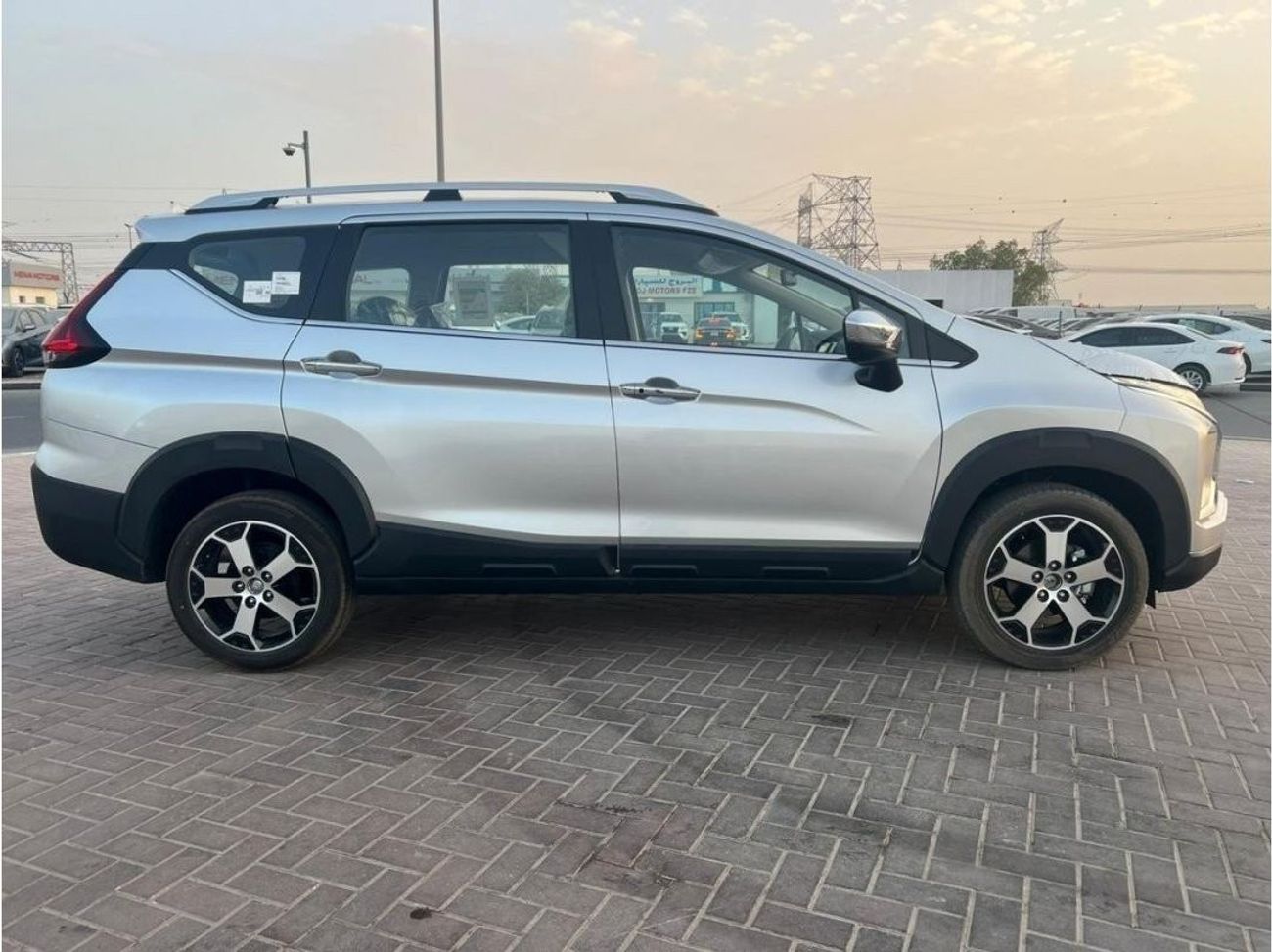 ميتسوبيشي إكسباندر دميتسوبيشي اكسباندر