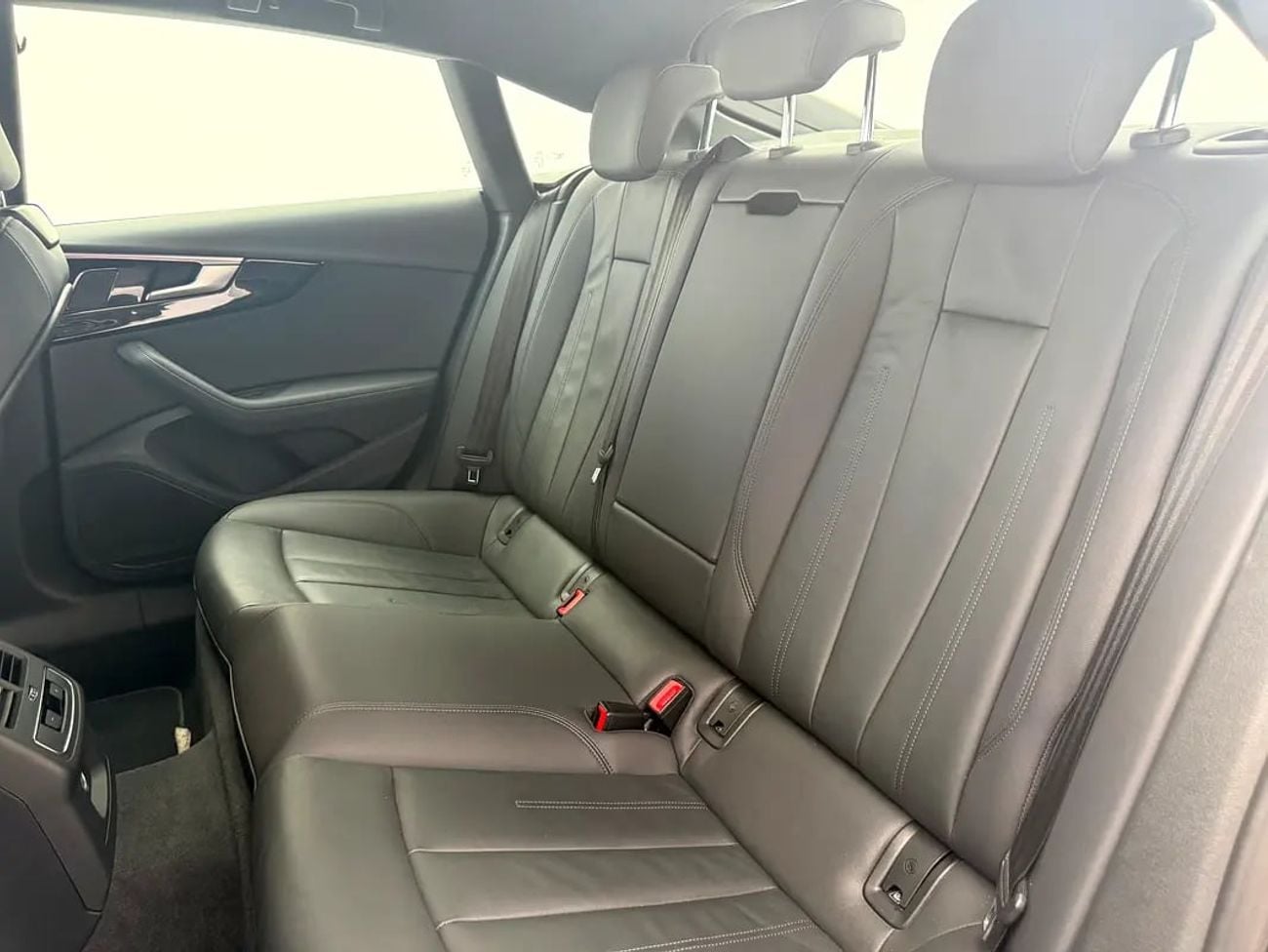 Audi A5 40 TFSI Sport 2.0L 40 TFSI | GCC specs | Low Mileage | Sportback | Clean Condition