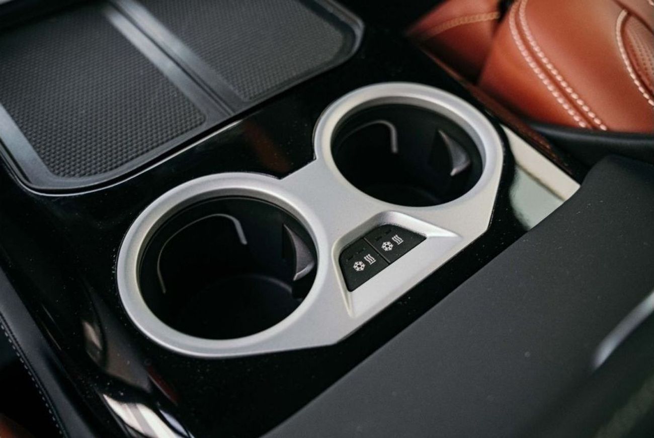 تويوتا لاند كروزر VX Turbo Diesel 3.3L MBS Autobiography 4 Seater VIP