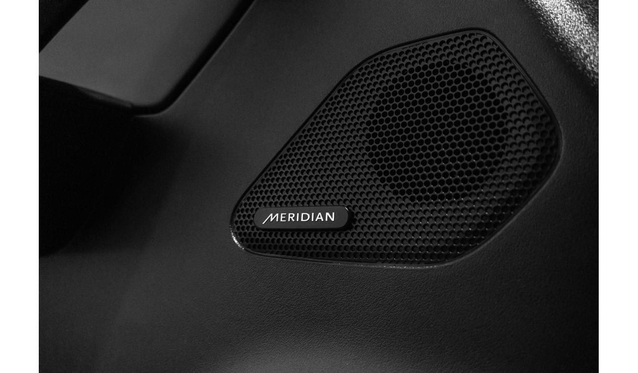 جاكوار F بيس R-Sport 2.0L