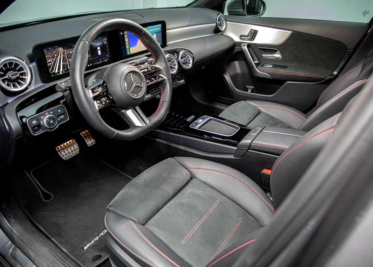 مرسيدس بنز A 200 AMG