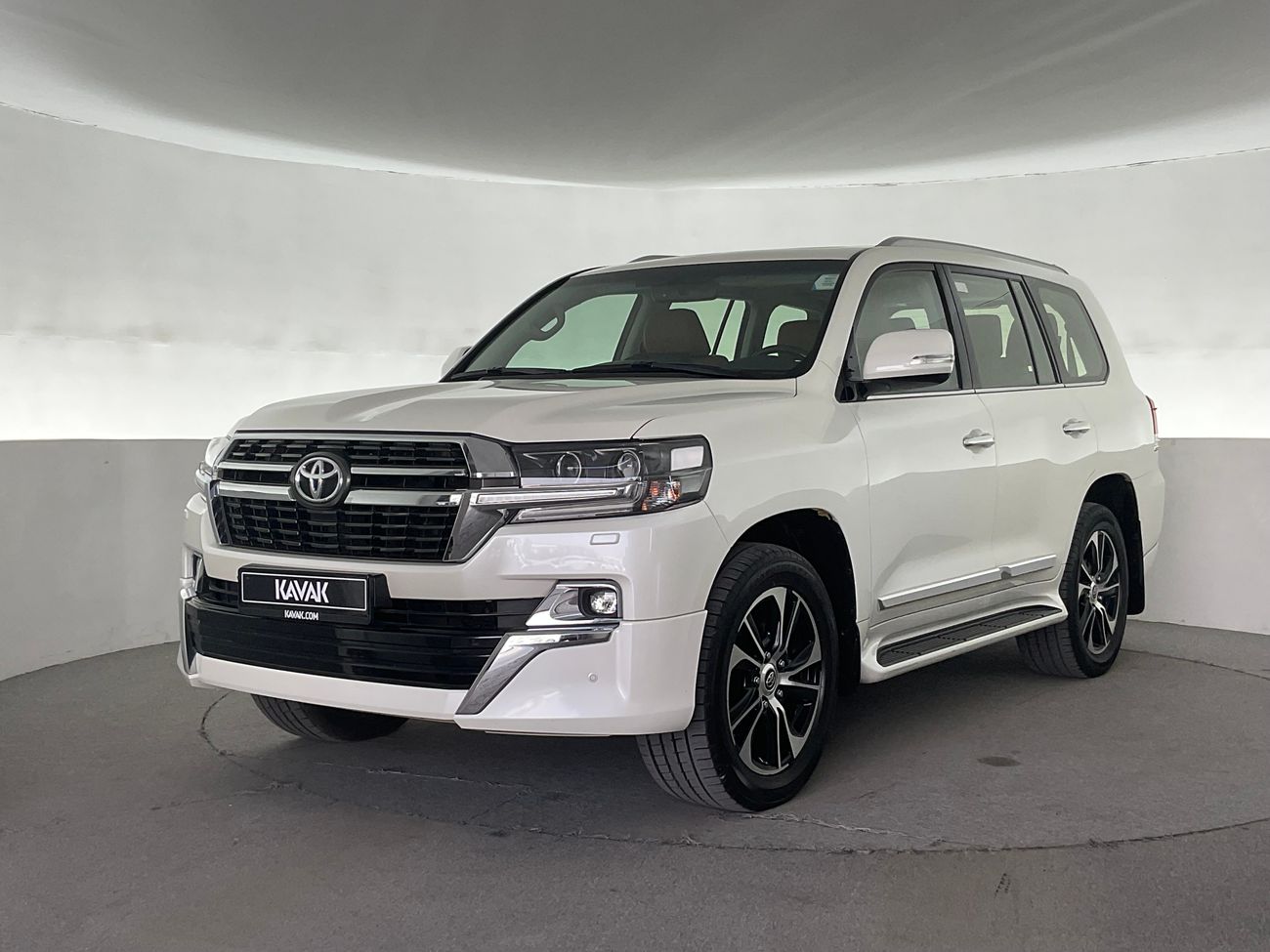 تويوتا لاند كروزر GXR GT | شامل الضمان | 0 ﺪﻔﻋﺓ ﺃﻮﻟﻯ