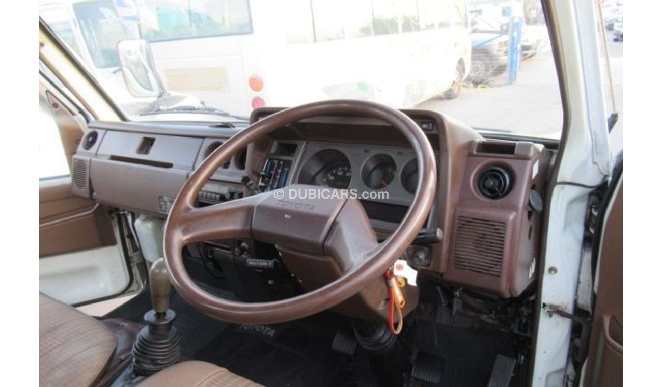 Toyota Dyna TOYOTA DYNA TRUCK RIGHT HAND DRIVE (PM1114)