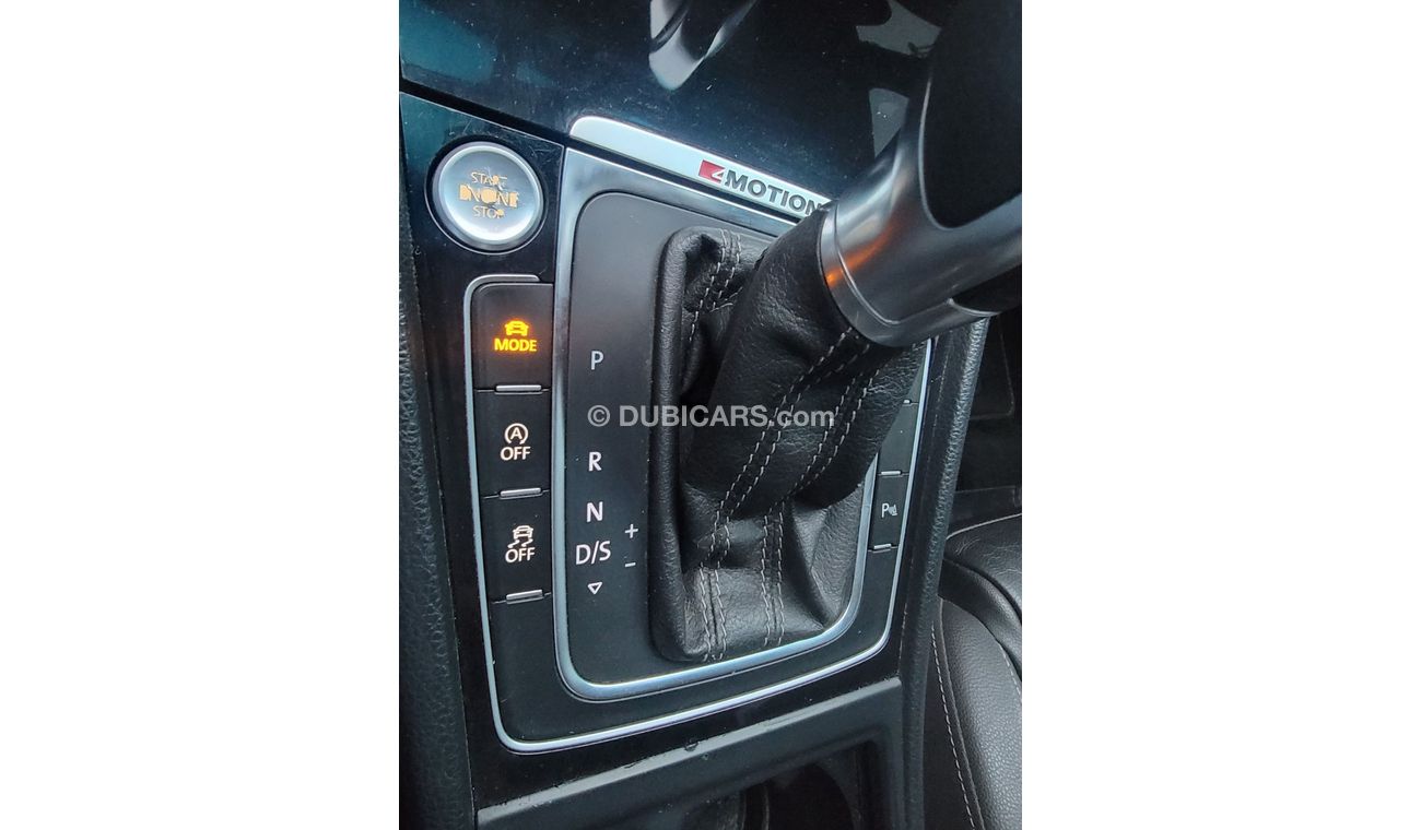 فولكس واجن جولف R