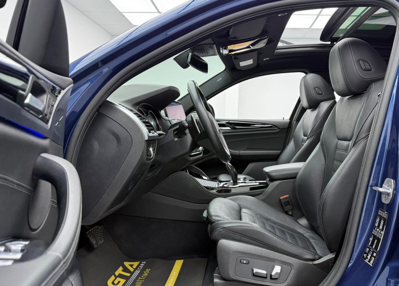 بي أم دبليو X4 xDrive 30i 2.0L 2019 BMW X4 30i xDrive ,BMW Service Contract+ Full Service History ,GCC