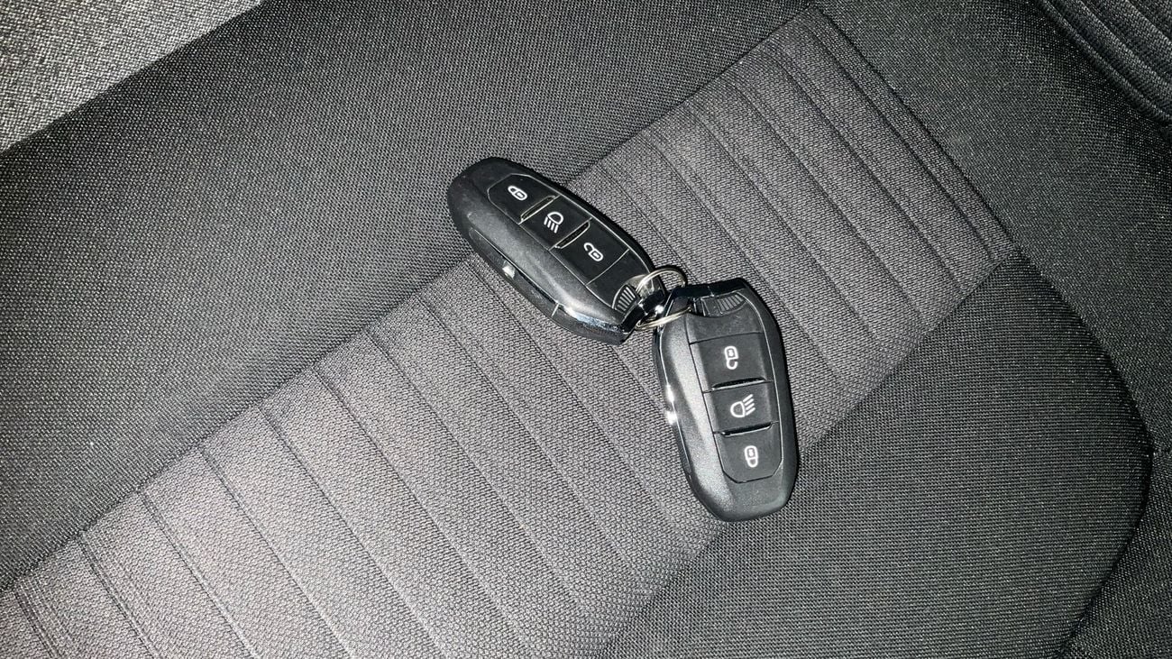 بيجو 3008 1.6 THP 165 AUTO ACTIVE PLUS | شامل الضمان | 0 ﺪﻔﻋﺓ ﺃﻮﻟﻯ