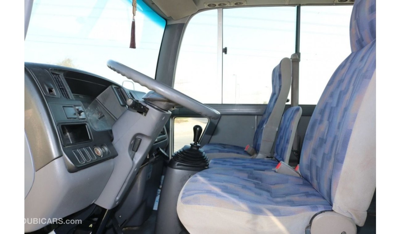 Nissan Civilian 2015 | BUS 30 SEATER WITH GCC SPECS AND EXCELLENT CONDITION