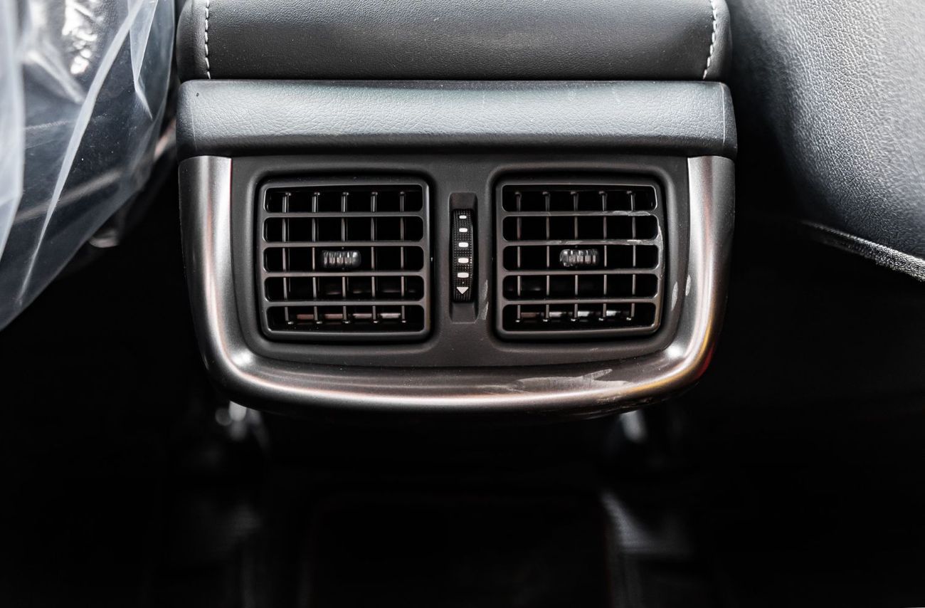 تويوتا هيلوكس 2025 Toyota Hilux GR-Sport 4.0L AT Petrol (Black)