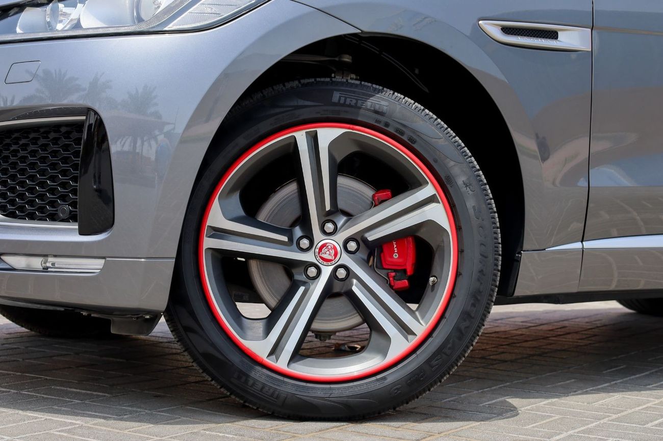 Jaguar F Pace Jaguar F-Pace S 2020 GCC under Warranty with Flexible Down-Payment.