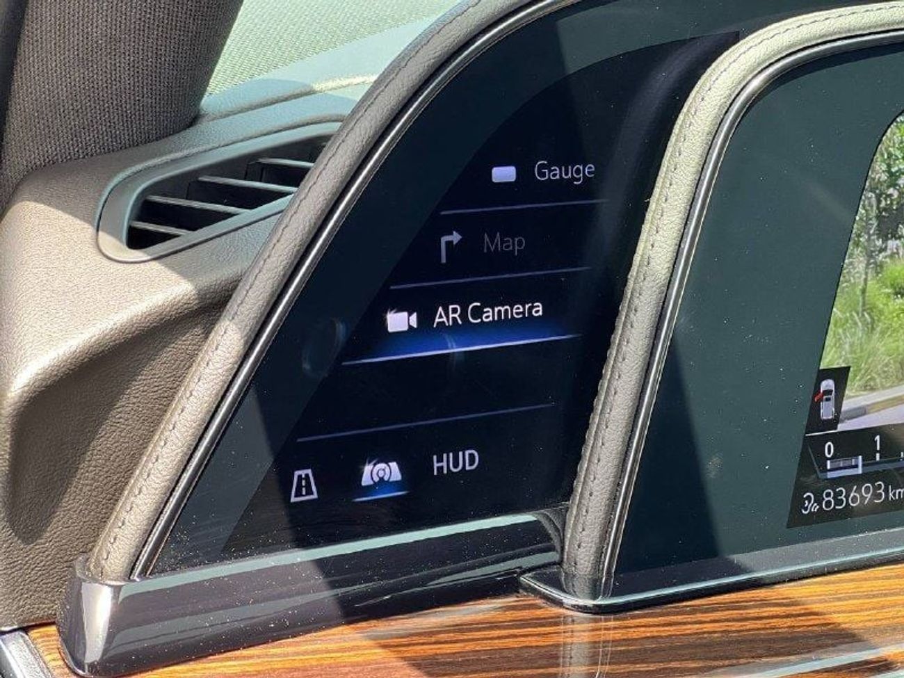 Cadillac Escalade Luxury 6.2L LUXURY PLATINUM 6.2L V8 PTR A/T // 2022 // FULL OPTION WITH RADAR , 360 CAMERA , HEADUP